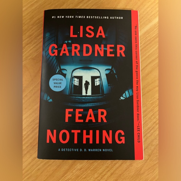 📚 Fear Nothing by Lisa Gardner - Picture 1 of 2